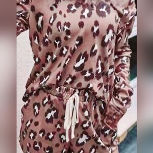 Womens Cozy Leopard Lounge Set